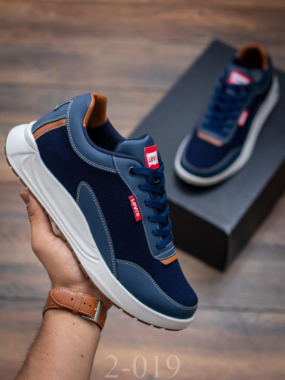 TENIS LEVIS HOMBRE